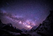 La Vía Láctea podría ocultar un enjambre de galaxias invisibles