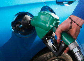 Buenísima noticia: considerable baja en precio de las bencinas a contar de hoy jueves