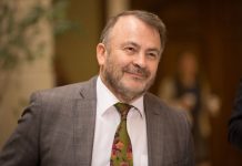 Pepe Auth: «Para Jara, un triunfo el 14 de diciembre sería perder con dignidad»