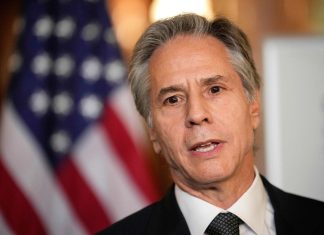 EEUU confirmó que “está sobre la mesa” revocar las licencias petroleras en Venezuela tras el fraude electoral de Maduro