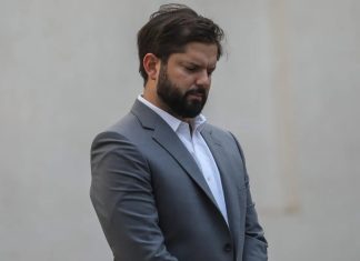 Sergio Muñoz Riveros: El problema mayor es la inexistencia de liderazgo nacional