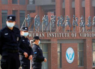 Un investigador dijo que China creó el COVID-19 como una arma biológica y que la probó en diferentes especies