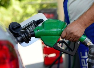 Bencinas subirían en Fiestas Patrias tras tres bajas consecutivas: proyección anticipa alza de hasta $21 por litro