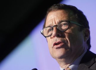 Sebastián Edwards: “El programa de Jara recuerda al de Allende y eso preocupa”