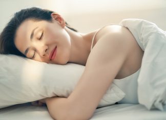 Ocho consejos para descansar mejor durante las vacaciones y recuperar el sueño perdido