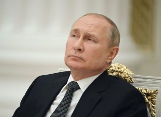 El Kremlin detalla la postura de Putin frente al plan de paz de Trump