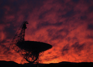 Científicos decodifican una misteriosa señal de aspecto extraterrestre procedente del año 2023