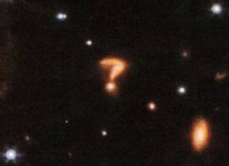 Hallan un extraño y gigante símbolo de interrogación en el espacio