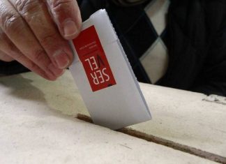 Multa desde las 0,5 UTM por no votar aprueba Comisión del Senado: