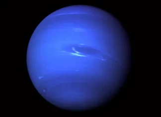 Detectan por primera vez desde la Tierra una misteriosa nube brillante en Neptuno