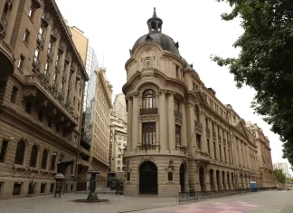 Bolsa de Santiago marca su récord número 50 del año y el IPSA alcanza máximos históricos