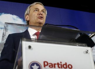 José Antonio Kast organiza su equipo de campaña en medio de la competencia de Johannes Kaiser