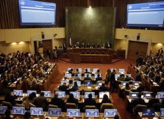 Cámara votará el lunes proyecto que establece multas por no votar en elecciones obligatorias