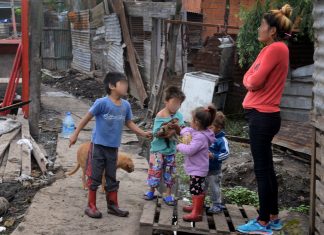 En el primer trimestre del año la pobreza saltó al 38,7% en Argentina, pese a que hubo más actividad económica y se creó más empleo