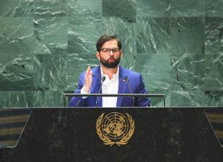 Patricio Navia: La imprudencia de Boric con los derechos humanos