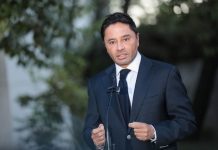 Rodolfo Carter justifica uso de vidrio blindado en acto de José Antonio Kast: “Existen amenazas creíbles”