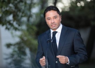 “Tan penoso y decadente que da vergüenza ajena”: Carter destruyó a Cathy Barriga tras debut en plataforma para adultos