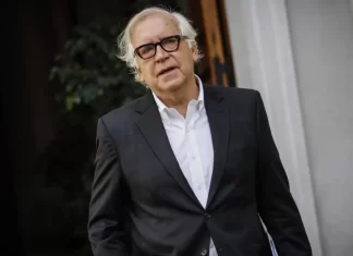 Jorge Burgos anuncia que votaría por Evelyn Matthei en primera y segunda vuelta si compite contra Jeannette Jara