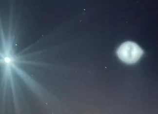 Video | Captan OVNI «brillante» moviéndose en el cielo de Beijing, China