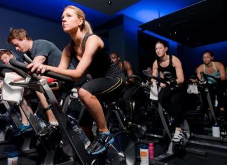 El ejercicio produce un shock de dopamina que aumenta el estado de alerta y favorece el rendimiento cognitivo