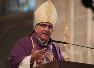 Cardenal Chomali reúne a presidenciables en jornada de reflexión sobre el proceso electoral