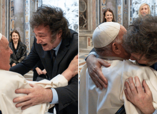 Los memes por el abrazo del Papa y Javier Milei