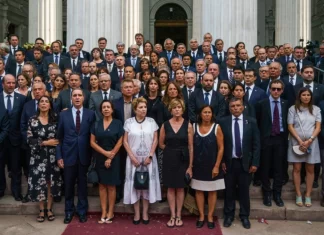 Patricio Navia: Se busca líder para la derecha