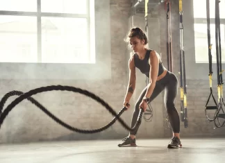 El ejercicio en 10 minutos que puede conseguir que tengas el abdomen plano, según un estudio