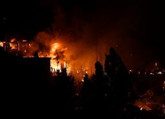 Video viral apunta a que bengala originó incendio en cerro Cordillera: ministra Carolina Tohá dice que debe investigarse