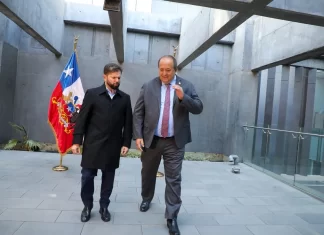 Patricio Navia: La preocupante politización de la Fiscalía