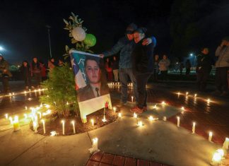 Viuda de carabinero asesinado en Cañete llama a “ocuparse de la salud mental de los funcionarios”