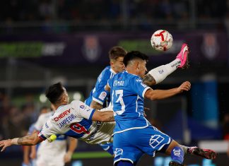 Universidad de Chile cae ante Universidad Católica y termina con el invicto de los azules