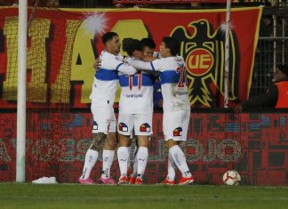 Universidad Católica se impone ante la Unión Española en un polémico partido en Santa Laura