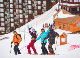 Se adelanta en un mes temporada en centros de de esquí por niveles récord de nieve en más de 20 años