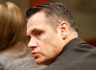 Excarabinero Claudio Crespo es absuelto de apremios ilegítimos y otros delitos de 2018