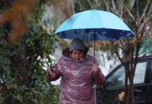 Por fuertes que caerían hoy jueves: activan alerta preventiva en 10 comunas de la Región Metropolitana