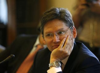 Bancadas de diputados oficialistas y la DC acuerdan presentar acusación constitucional contra juez Jean Pierre Matus