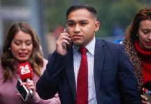 Candidaturas opuestas: del fracaso rotundo de Elisa Loncón al éxito del ex carabinero Sebastián Zamora