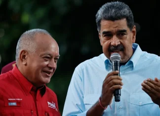 La justicia argentina pidió formalmente la captura de Nicolás Maduro y Diosdado Cabello