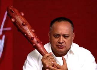 Repudiable: Diosdado Cabello amenaza de muerte a María Corina Machado por apoyar presión de EEUU contra Maduro (Video)