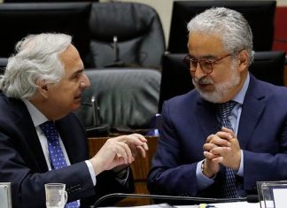 Chile Vamos en un zapato chino por defender a Andrés Chadwick en Caso Audios