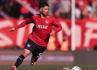 Felipe Loyola defensor chileno de Independiente, protagoniza divertido blooper en Argentina (video)