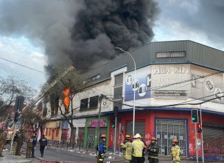 Robo de 90 millones en cajero automático provoca destructor incendio en Barrio Meiggs (Video)
