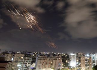Irán bombardeó Israel y la guerra se recrudece
