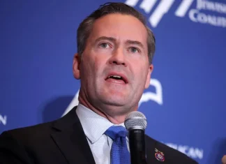 Mike Waltz prometió endurecer las sanciones contra el régimen de Maduro: “Venezuela está en crisis por las políticas de su cartel”