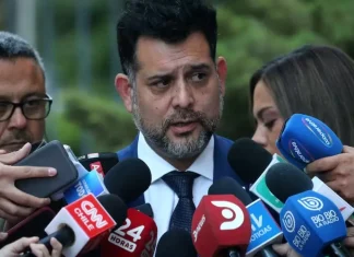 La cronología de la denuncia por acoso contra Boric y todas las dudas que ha generado la situación judicial