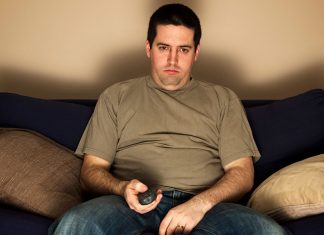 Estar demasiado tiempo sentado daña el corazón, incluso en personas que hacen ejercicio