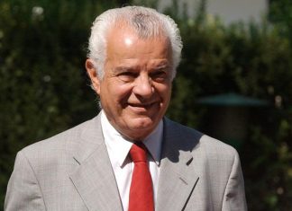 A los 94 falleció el exdirigente de la U, el doctor René Orozco