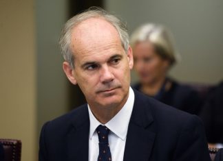 Senador Rodrigo Galilea no descarta que Eduardo Frei vote por Evelyn Matthei tras críticar apoyo DC a Jeannette Jara