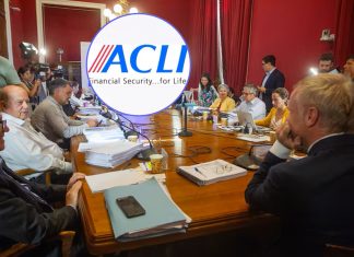 Aseguradoras estadounidenses: «Reforma previsional socava los compromisos internacionales entre EE.UU. y Chile”